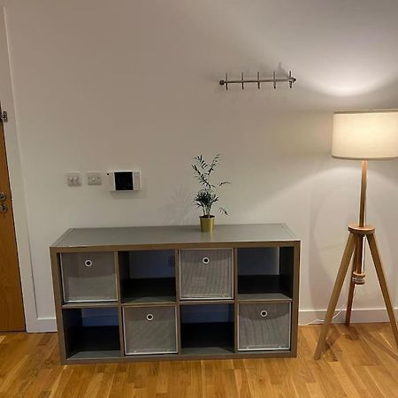 Appartamento Modern 2 Bed - Olympic Park Stratford Londra Esterno foto